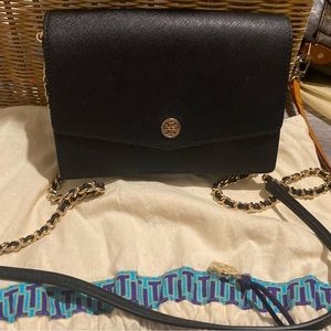 Tory Burch crossbody and shoulder bag.